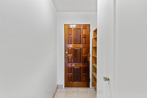 Photo 4 at 49 Bowie Avenue, Belgravia, Toronto