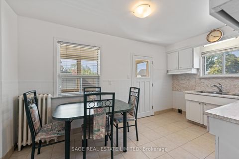 Photo 12 at 49 Bowie Avenue, Belgravia, Toronto