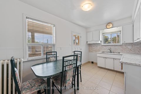 Photo 13 at 49 Bowie Avenue, Belgravia, Toronto