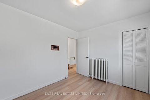 Photo 26 at 49 Bowie Avenue, Belgravia, Toronto