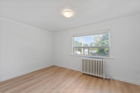 Photo 28 at 49 Bowie Avenue, Belgravia, Toronto