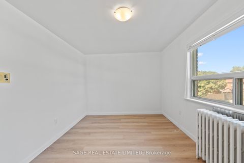 Photo 29 at 49 Bowie Avenue, Belgravia, Toronto