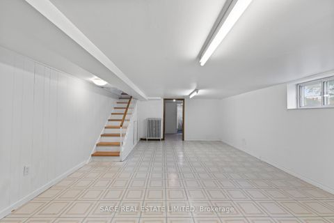 Photo 32 at 49 Bowie Avenue, Belgravia, Toronto