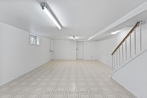 Photo 34 at 49 Bowie Avenue, Belgravia, Toronto
