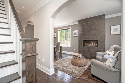 Photo 4 at 3174 Scotscraig Crescent, BC Bronte Creek, Oakville