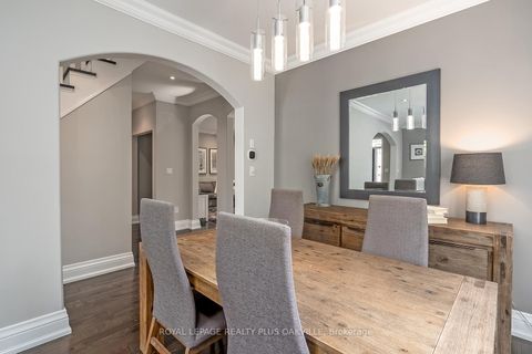 Photo 9 at 3174 Scotscraig Crescent, BC Bronte Creek, Oakville