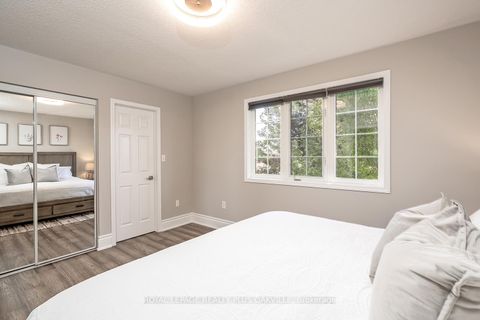 Photo 21 at 3174 Scotscraig Crescent, BC Bronte Creek, Oakville