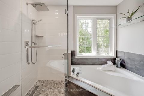 Photo 24 at 3174 Scotscraig Crescent, BC Bronte Creek, Oakville