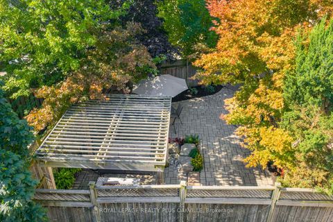 Photo 45 at 3174 Scotscraig Crescent, BC Bronte Creek, Oakville