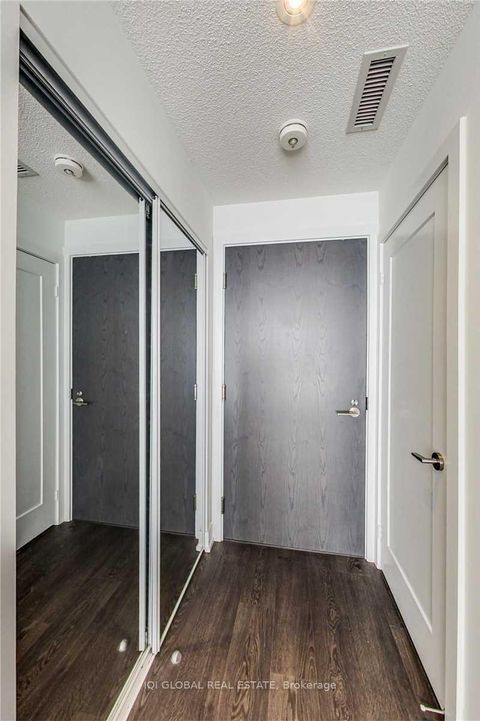 Photo 10 at 1008A - 7 Mabelle Avenue, City Centre West, Toronto