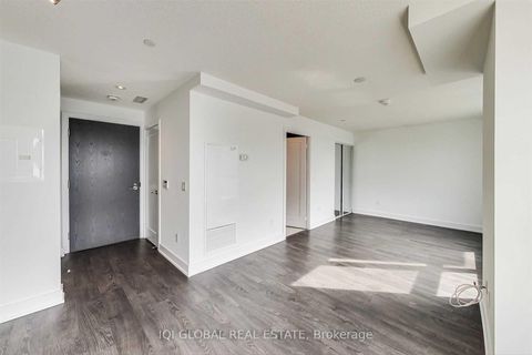 Photo 12 at 1008A - 7 Mabelle Avenue, City Centre West, Toronto