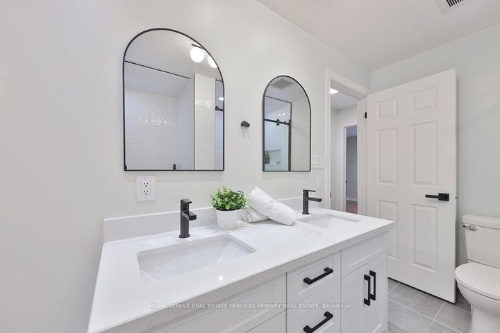 Photo 18 at 48 - 1130 Cawthra Road, Mineola, Mississauga