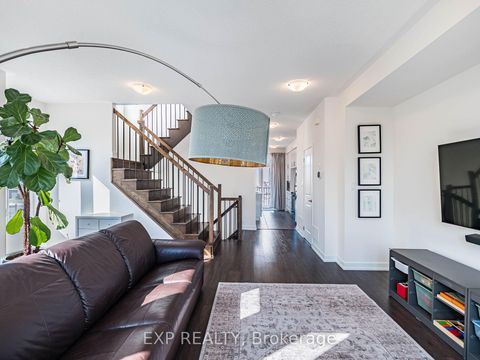 Photo 15 at 3128 Mintwood Circle, GO Glenorchy, Oakville