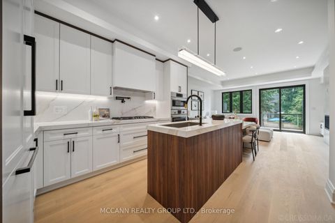 Photo 10 at 276 Wychwood Avenue, Cedarvale, Toronto
