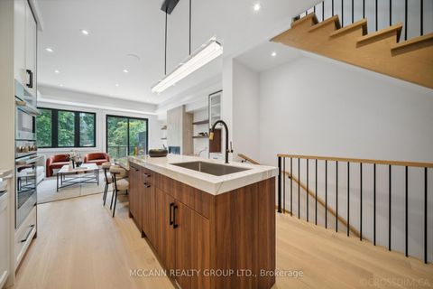 Photo 12 at 276 Wychwood Avenue, Cedarvale, Toronto