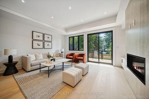Photo 13 at 276 Wychwood Avenue, Cedarvale, Toronto