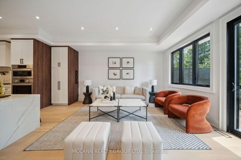 Photo 15 at 276 Wychwood Avenue, Cedarvale, Toronto