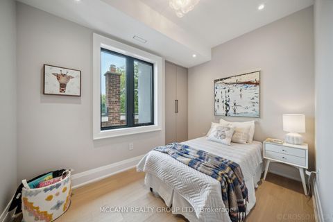 Photo 24 at 276 Wychwood Avenue, Cedarvale, Toronto