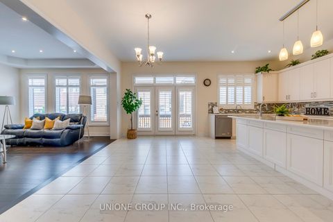 Photo 15 at 3045 Parsonage Crescent, GO Glenorchy, Oakville