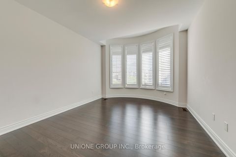 Photo 35 at 3045 Parsonage Crescent, GO Glenorchy, Oakville