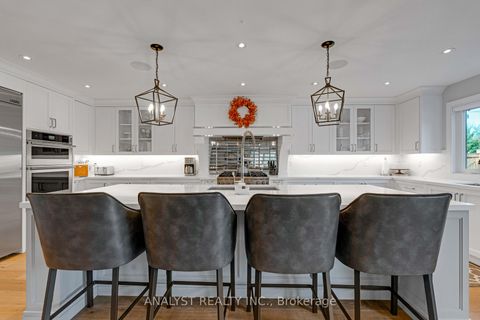 Photo 10 at 42 Robinson Road, Nobleton, King