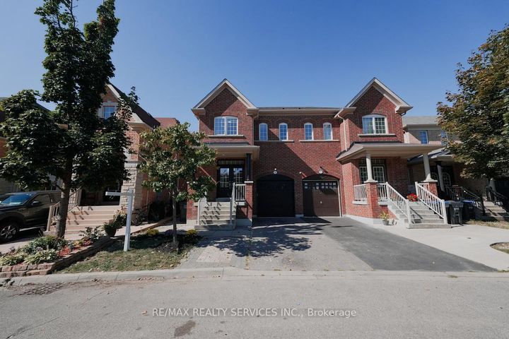 Photo 1 at 30 Loftsmoor Drive, Wellington, Brampton