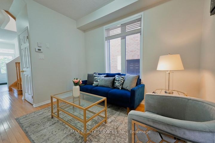 Photo 7 at 30 Loftsmoor Drive, Wellington, Brampton