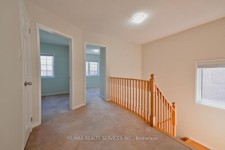 Photo 18 at 30 Loftsmoor Drive, Wellington, Brampton