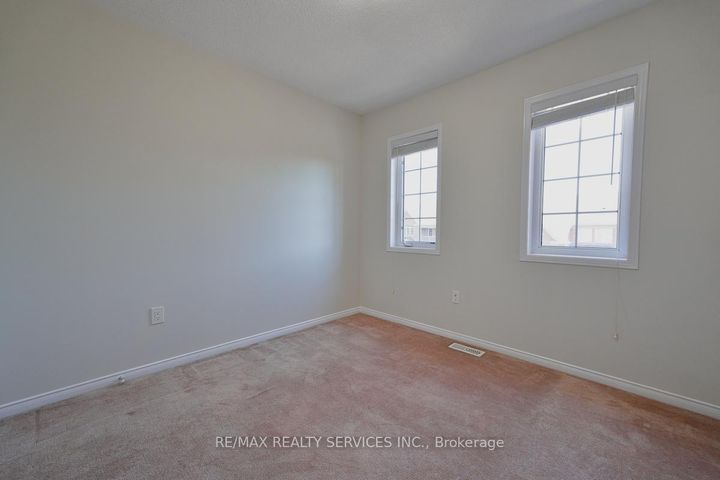 Photo 27 at 30 Loftsmoor Drive, Wellington, Brampton