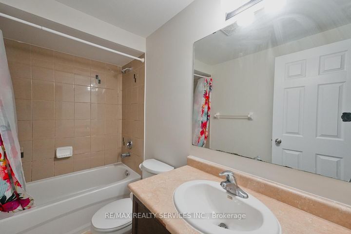Photo 43 at 30 Loftsmoor Drive, Wellington, Brampton