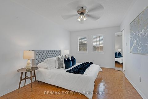 Photo 9 at 32 - 19 Foxchase Avenue, East Woodbridge, Vaughan