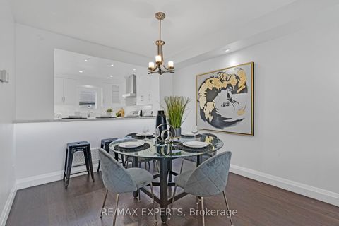 Photo 23 at 32 - 19 Foxchase Avenue, East Woodbridge, Vaughan