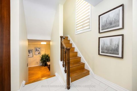 Photo 7 at 104 Billington Crescent, Donalda, Toronto