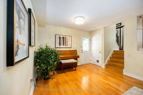 Photo 11 at 104 Billington Crescent, Donalda, Toronto