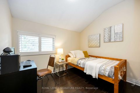 Photo 21 at 104 Billington Crescent, Donalda, Toronto