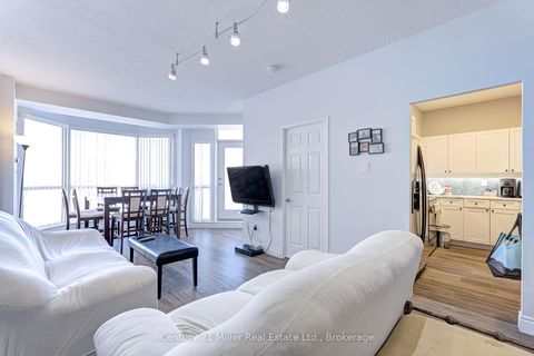 Photo 13 at 319 - 2511 Lakeshore Road W, BR Bronte, Oakville