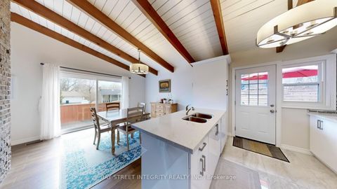 Photo 11 at 29 Ruden Crescent, Donalda, Toronto