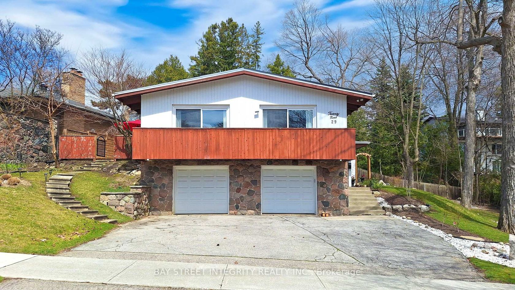 29 Ruden Crescent, Donalda, Toronto 