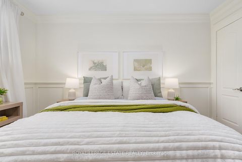 Photo 15 at 21 Nuffield Drive, Guildwood, Toronto