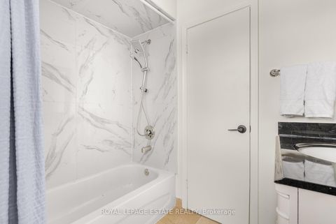 Photo 23 at 21 Nuffield Drive, Guildwood, Toronto