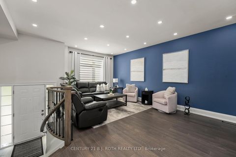 Photo 3 at 15 - 8032 KIPLING Avenue, West Woodbridge, Vaughan Photo 3 at 15 - 8032 KIPLING Avenue, West Woodbridge, Vaughan