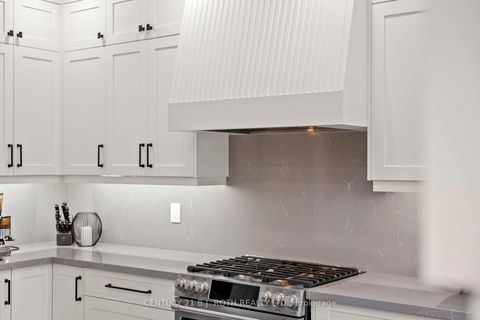 Photo 6 at 15 - 8032 KIPLING Avenue, West Woodbridge, Vaughan Photo 6 at 15 - 8032 KIPLING Avenue, West Woodbridge, Vaughan