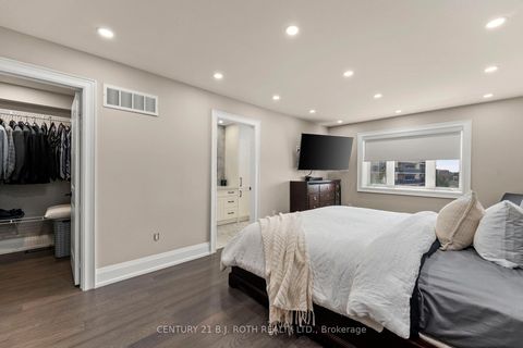 Photo 19 at 15 - 8032 KIPLING Avenue, West Woodbridge, Vaughan
