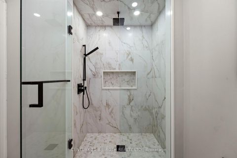 Photo 26 at 15 - 8032 KIPLING Avenue, West Woodbridge, Vaughan