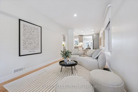Photo 5 at 25 Uxbridge Avenue, Pellam Park, Toronto