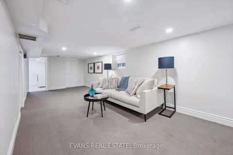 Photo 15 at 25 Uxbridge Avenue, Pellam Park, Toronto