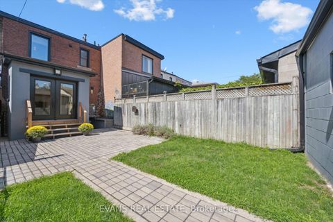 Photo 20 at 25 Uxbridge Avenue, Pellam Park, Toronto