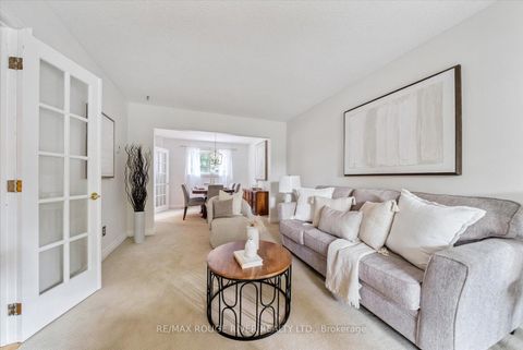 Photo 6 at 153 Walton Drive, Aurora Village, Aurora