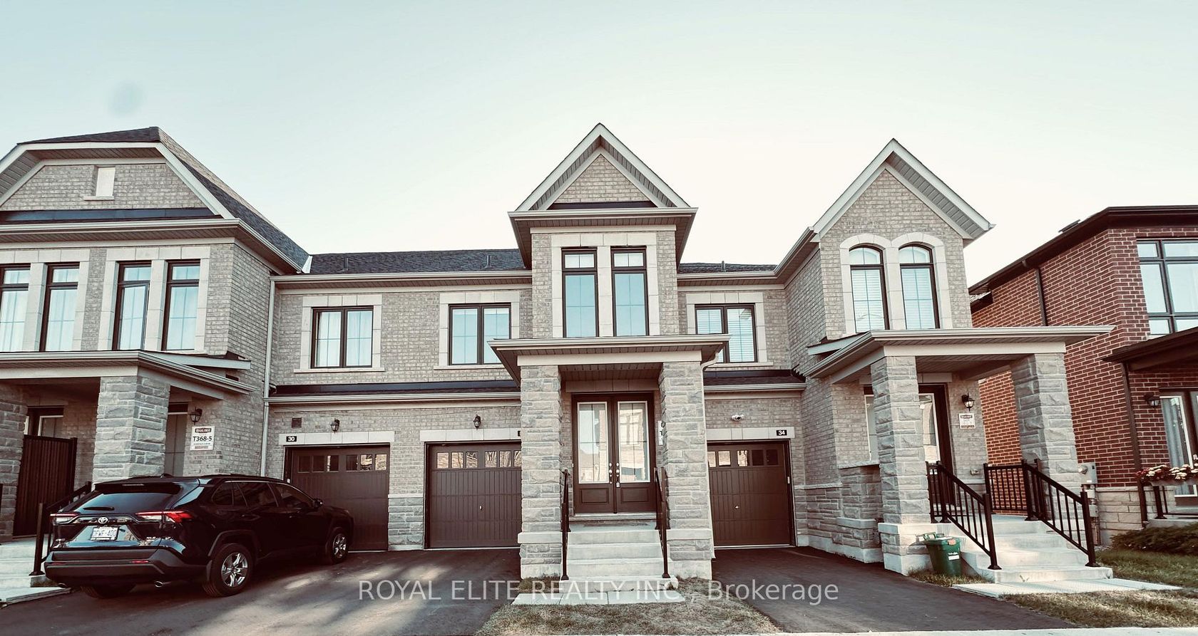 32 Hercules Club Drive, Rural Richmond Hill, Richmond Hill by Loree Meneguzzi Real Estate 32 Hercules Club Drive, Rural Richmond Hill, Richmond Hill