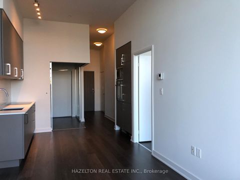 Photo 4 at 212W - 27 Bathurst Street, Waterfront Communities C1, Toronto